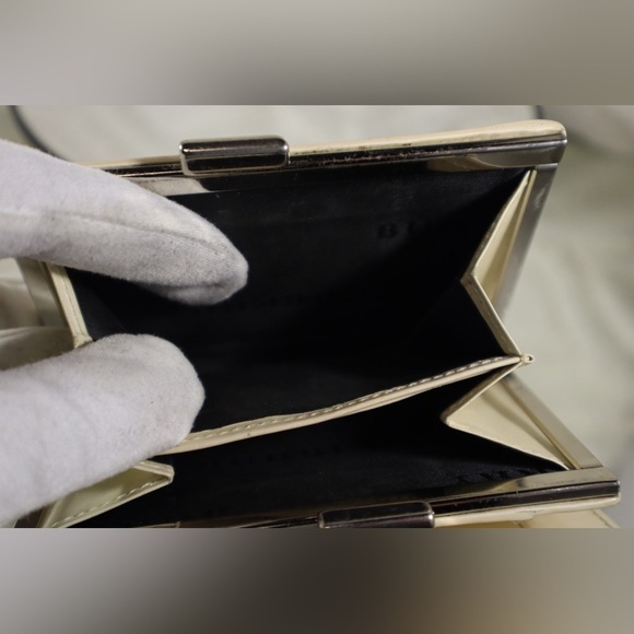 Burberry Vintage Wallet - Picture 6 of 13